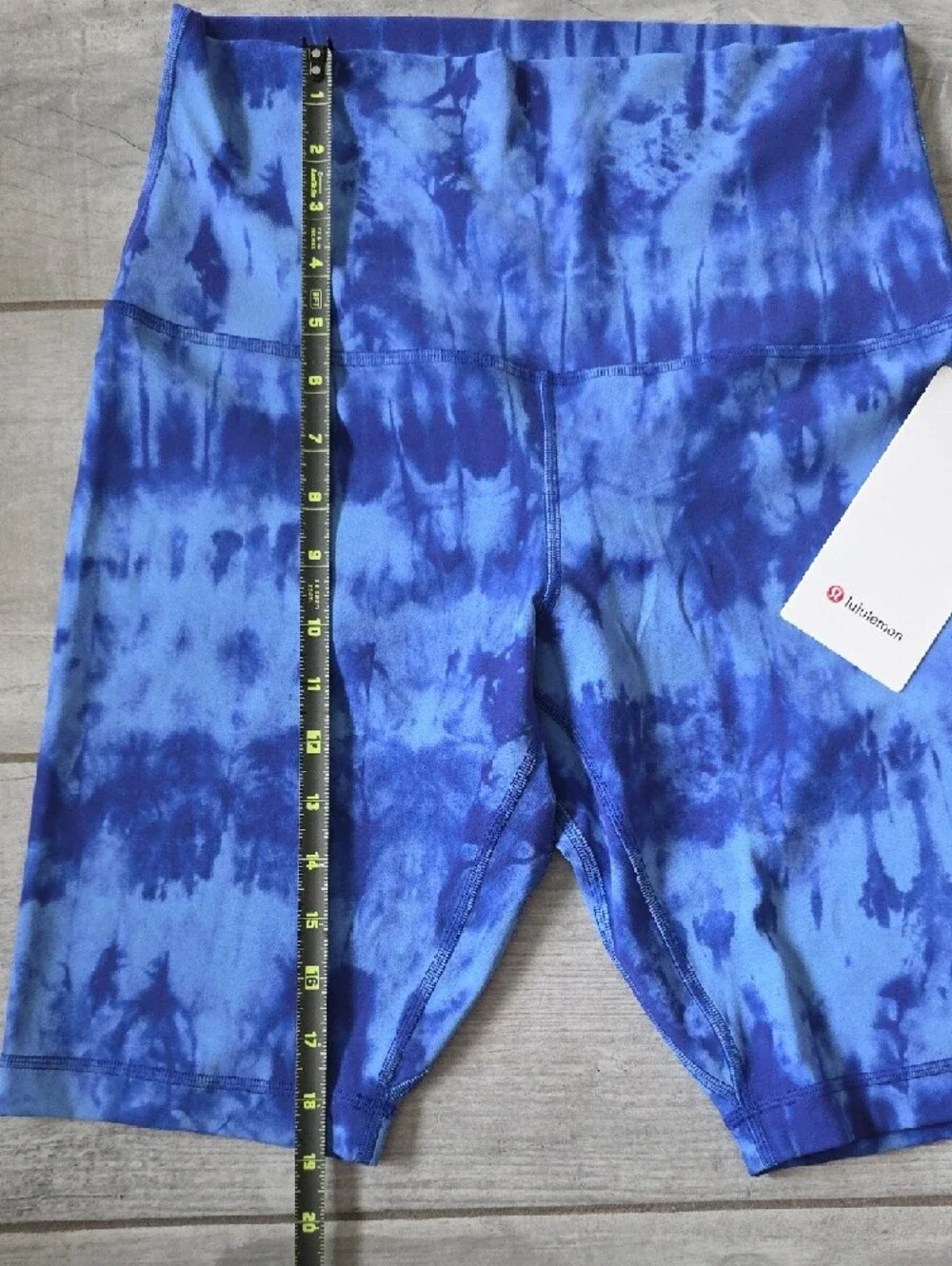 Lululemon Align Blue Tie-Dye Women’s Bike Shorts - Picture 6 of 10
